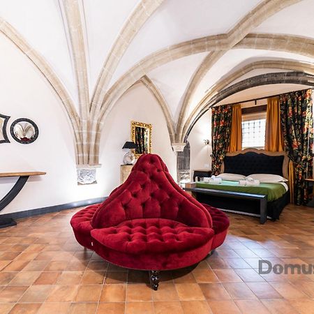 Piazza San Domenico Suite By Domusextra เนเปิลส์ ภายนอก รูปภาพ