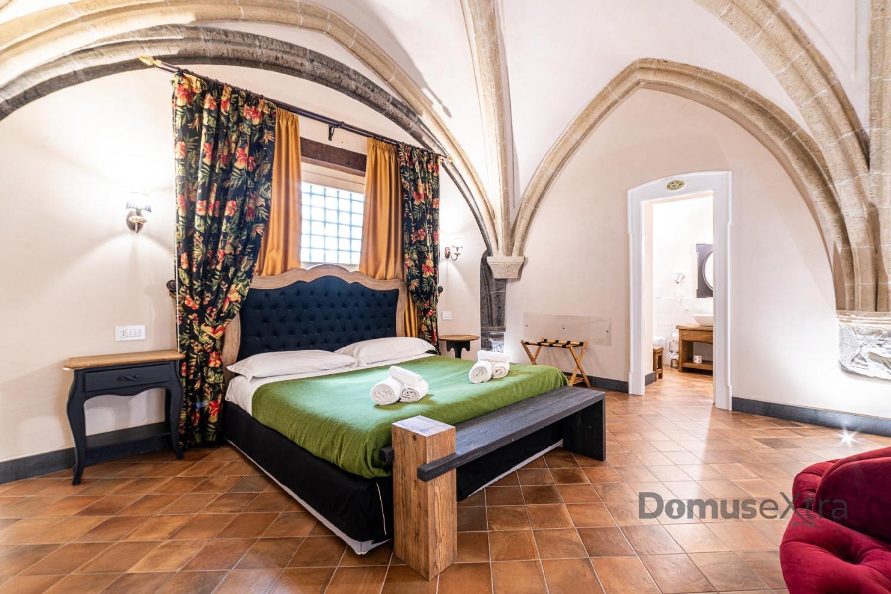 Piazza San Domenico Suite By Domusextra เนเปิลส์ ภายนอก รูปภาพ