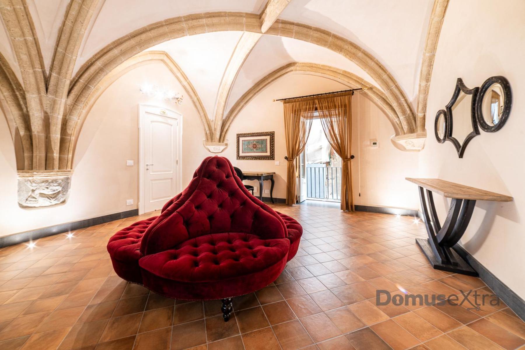 Piazza San Domenico Suite By Domusextra เนเปิลส์ ภายนอก รูปภาพ