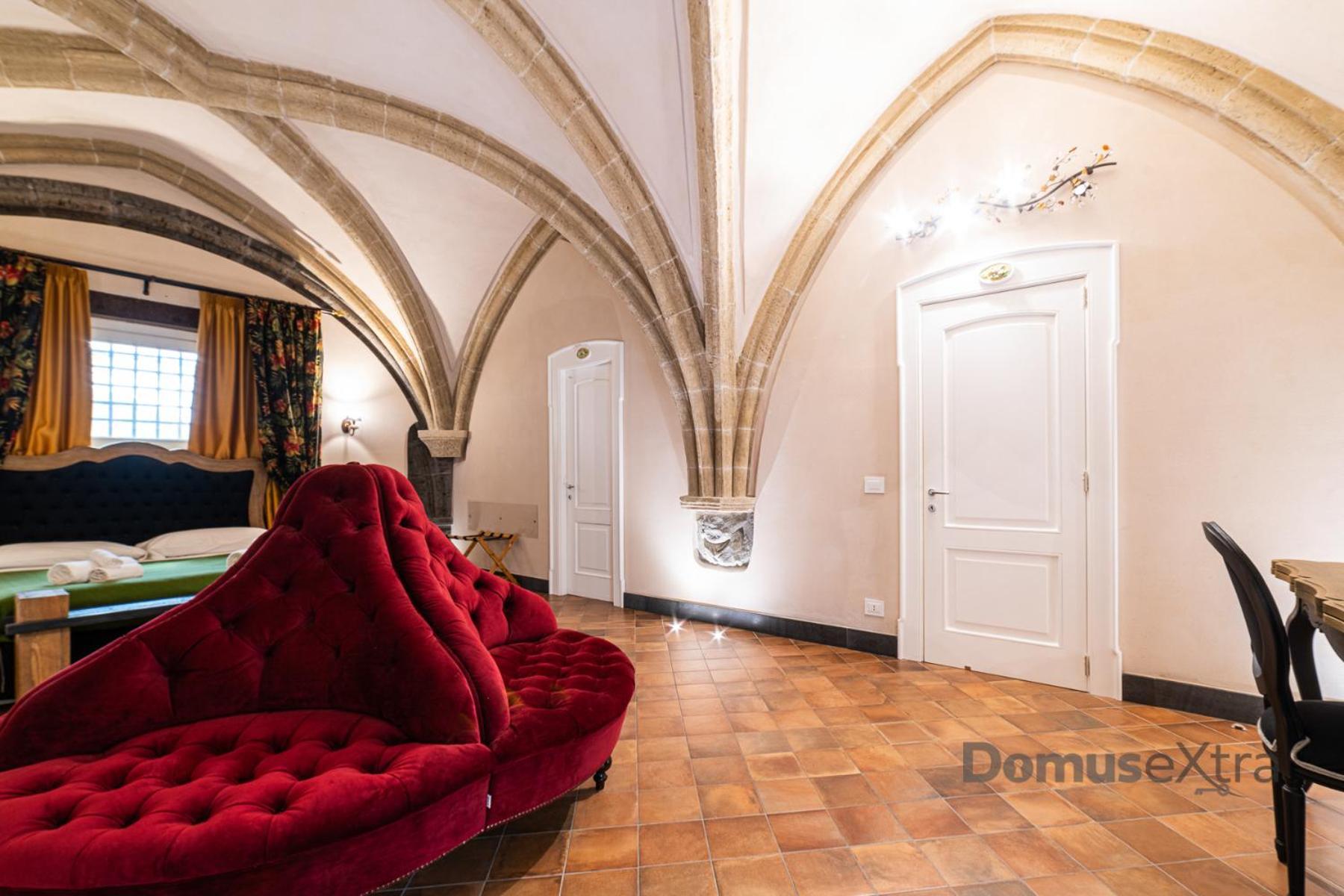 Piazza San Domenico Suite By Domusextra เนเปิลส์ ภายนอก รูปภาพ