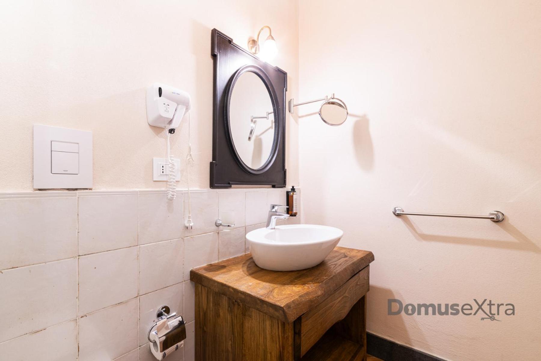 Piazza San Domenico Suite By Domusextra เนเปิลส์ ภายนอก รูปภาพ