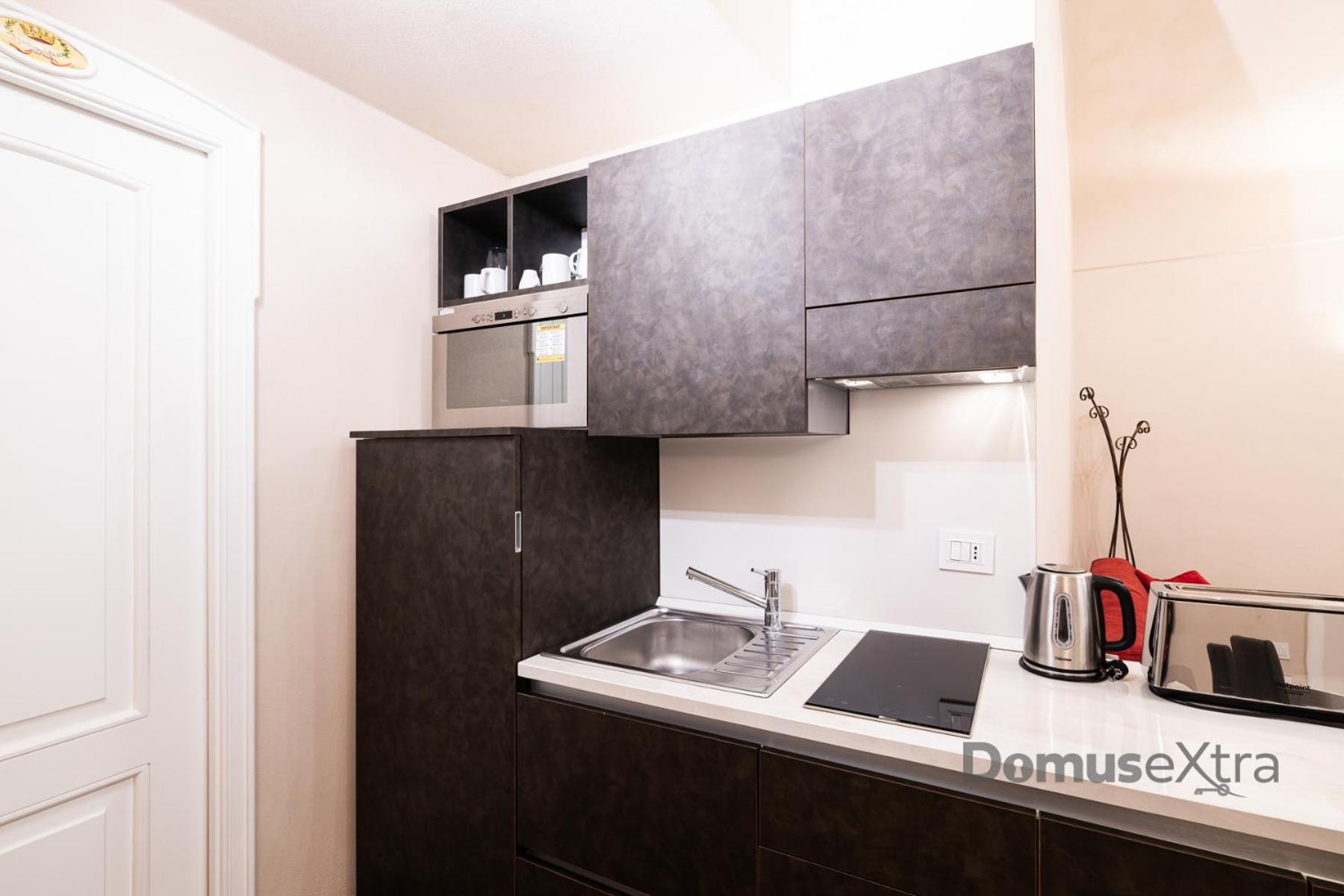 Piazza San Domenico Suite By Domusextra เนเปิลส์ ภายนอก รูปภาพ